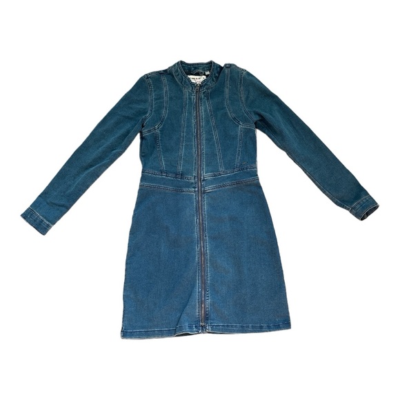 Triple Five NYC - Picture 2 of 5